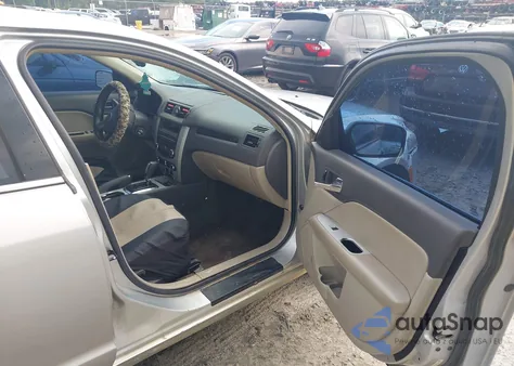 2010 Mercury Milan Premier from USA, damaged, VIN 3MEHM0JG0AR633181